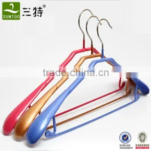 PVC Coated Metal Hanger With Bar thumbnail-2