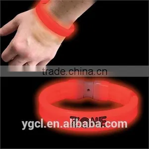 Hot Glow Plastic Promotional Gift Wristband Bracelet With Customizd Logo thumbnail-3