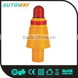 Road LED Solar Powered Barricade Light thumbnail-1