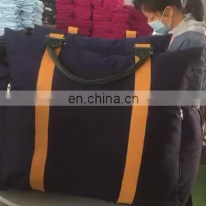 Luxury Dog Car Seat Multi Functional Pet Bed Portable Travel Dog Bed With Handle Dog Car Mat thumbnail-1