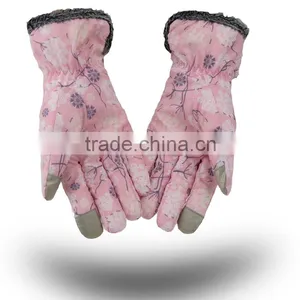 Lady Touch Pad Screen Gloves Wholesale thumbnail-4