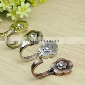 Curtain Hooks thumbnail-1