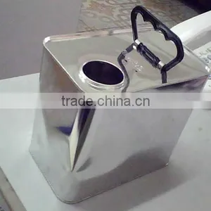 5L Square Chemical Can With Plastic Handle thumbnail-1