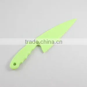 Plastic Break Knife thumbnail-1