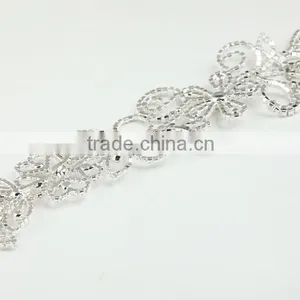 Wholesale Fashion Design Decorative Bling Bling Crystal Bridal Rhinestone Applique for Dresses thumbnail-2