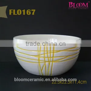 White Ceramic Cylinder Pot thumbnail-3