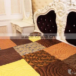 Colorful Velvet Bedding Set thumbnail-3