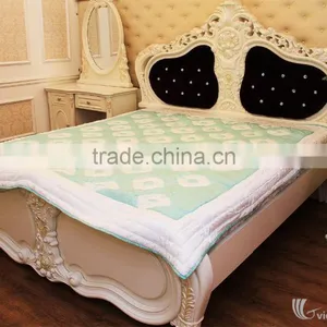 LuxuriousGreen Spilled Color Blanket Bedding Set, 100% Silk Handicraft in Vietnam, Blanket and Pillow Cover thumbnail-2