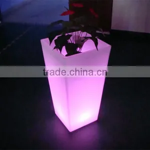 32 Inches High LED Flower Vase / Glowing Planter Pot With CE ROHS SGS Approved thumbnail-2