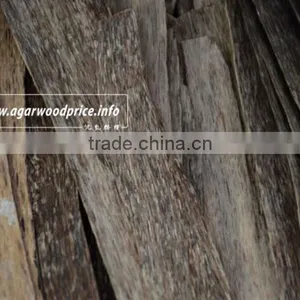 Vietnam High Grade Agarwood Chips Color Brown of 100% Natural Oud Wood, 0.5mm Thickness thumbnail-3