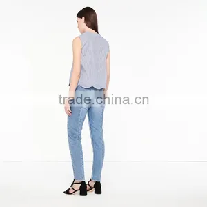 Striped Cotton Top With Wave Cut V-neck and Hem Sleeveless Shirt Tank Tops thumbnail-3