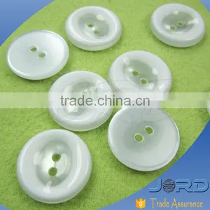 Fast Delivery Shell Button 2holes Pearl Resinic Button thumbnail-1