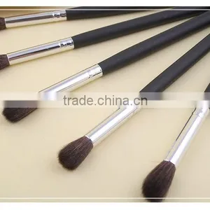 Make up Cosmetics Tool Eyeshadow Brush in Makeup Supplies thumbnail-1