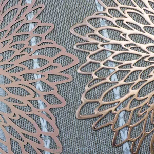 Metallic Placemats Set of 6 Gold Leaf Round Placemats Non-Slip Wipeable Table Mats for Dinner,Party,Wedding Accent Centerpiece thumbnail-5