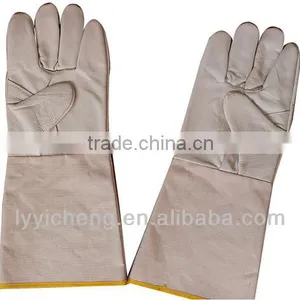High Quality Cow Split Leather Welding Gloves thumbnail-1