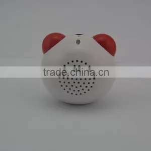 Panda Head Shape Mini Portable Speaker thumbnail-4