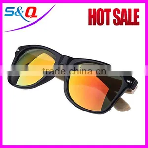PC Wooden Temple Sunglasses Black Color Change Sunglasses thumbnail-2
