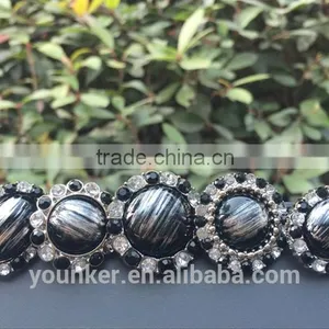 Hot Sale New Style Acrylic Rhinestone Button Five Shapes Cheap Sewing Plastic Button thumbnail-1