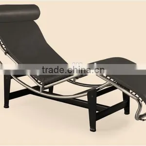 le Corbusier LC4 Chaise Lounge thumbnail-1