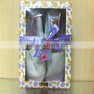 Hot Bath Set With Bedroom Slippers thumbnail-1