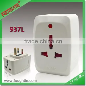 WORLD TRAVEL SOCKET 5A MULTI SOCKET ADAPTOR WITH LIGHT thumbnail-1