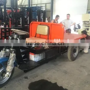 Dump Three Wheel Truck thumbnail-1