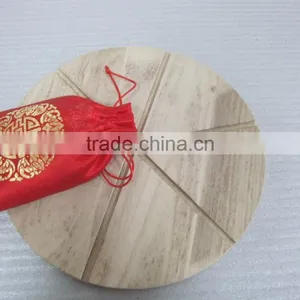 Wooden Paddle Chopping Board thumbnail-1