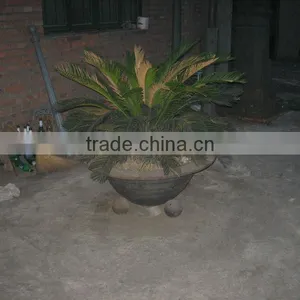 Iron Flower Planters thumbnail-3