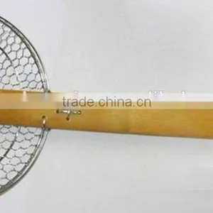 Hot Sale Stainless Steel/zink Plated Metal Noodle Skimmer With Bamboo Handle thumbnail-2