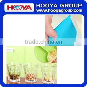 1.5L Round Transparent Plastic Three Portion Cereal Storage Container Dry Food Container Airtight Flip Top Food Saver Containers thumbnail-4