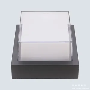 Outdoor Light thumbnail-3