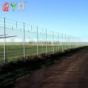 High Quality PVC Coated Green Chain Link Mesh Airport Fence thumbnail-4