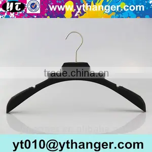 YY0523 Custom Logo Non-slip Grey Rubber Coated Clothes Plastic Hanger Pants Hanger thumbnail-5