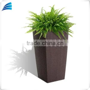 Self Watering Rattan Planter Pot thumbnail-1