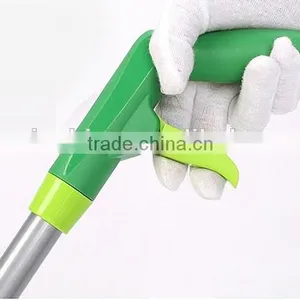 Hot Sell New Multifunction Spray Telescopic Mini Window Cleaning Set thumbnail-3