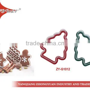 Christmas Tree Shape Plastic Cookie Cutter With TPR Grip thumbnail-1