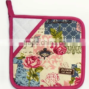 AZO-free Flower Design Cotton Twill Potholder With Knitting thumbnail-1