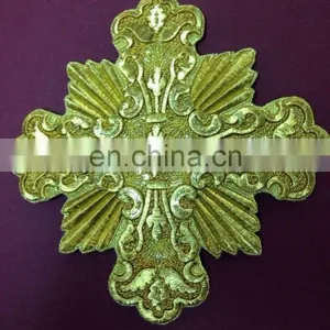 HAND EMBROIDERY CROSS WITH METALLIC THREADS AT WOODEN BASE thumbnail-1