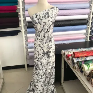 90gsm 100% Cotton Floral Digital Print Poplin Fabric For Garment thumbnail-1