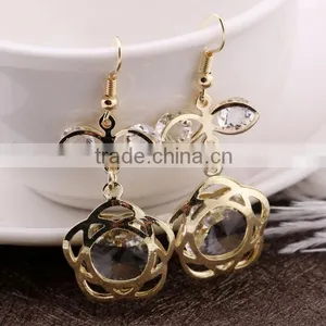 Latest Fashion Glass Earrings Designs Beautiful Flower Earrings thumbnail-5