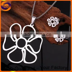 Stainless Steel Four Leaf Clover Jewelry Set 2015 thumbnail-1