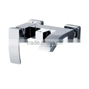 2015 Modern Bath Faucet Bath Shower Mixer Tap thumbnail-1