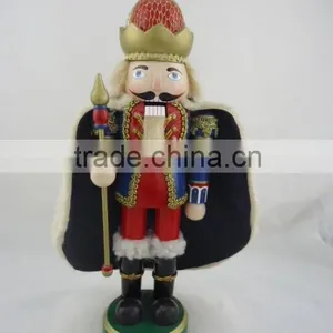 Wooden Soldier Nutcracker thumbnail-1