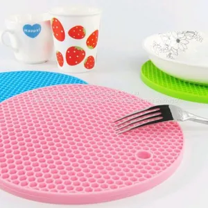 Silicone Honey Comb Design Dish Bowl Mat thumbnail-1