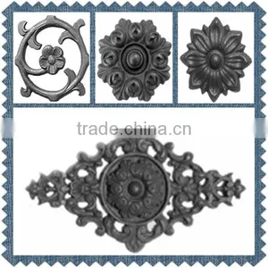 Metal Fence Decoration thumbnail-1