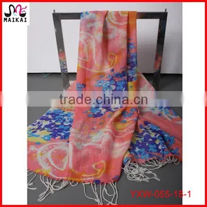 Latest Fashion Floral and Animal Printing Wool Scarf New Design thumbnail-2