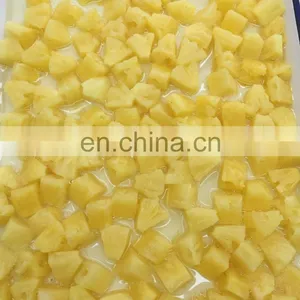 Sinocharm IQF Sweet Pineapple Cut 1/2 Frozen Pineapple Fruit thumbnail-2