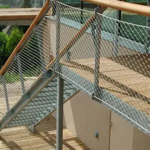Factory Directly Supply Flexible Stainless Steel Wire Rope Mesh Net 304 Wire Rope Ferrule Mesh thumbnail-2