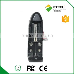 NiMH Universal Rechargeable Battery Charger thumbnail-5