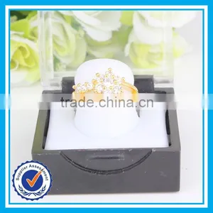 Factory Cheap Wholesale Wedding Crystal Gold Ring Design for Couples thumbnail-4